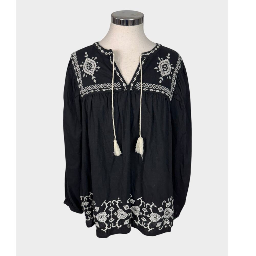 Old Navy Womens XL Embroidered Black Boho Swing Blouse Embroidered